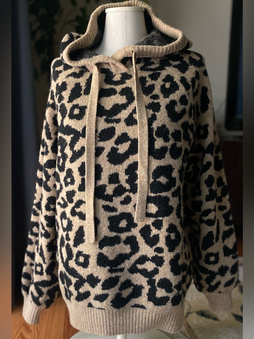 LOFT Leopard-Print Hoodie in Black & Tan